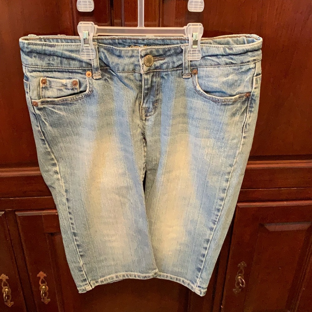 American Eagle Denim shorts size 8
